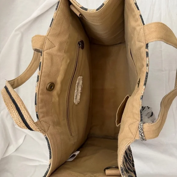 America & Beyond Leopard Print Tote Bag with Tassel — Boho Jute Shoulder Bag - Picture 5 of 6